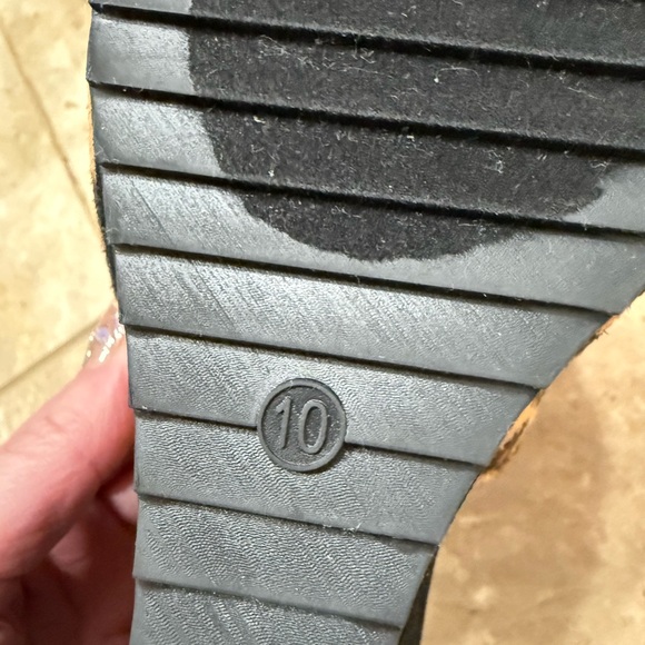 Boutique by Corkys Women's Leopard Print Wedge Sandals - size 10 - Picture 8 of 16